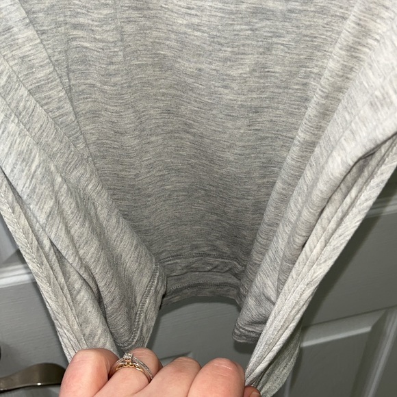 27. Aritzia | Wilfred agne t shirt - Picture 3 of 4